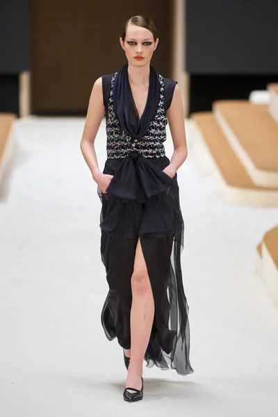 Look 33